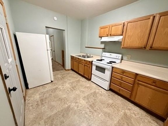 3rd image of 120 S Garden Ave Unit 2