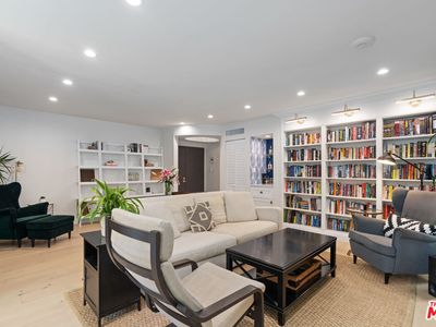 831 S Gretna Green Way APT 104, Los Angeles, CA, 90049