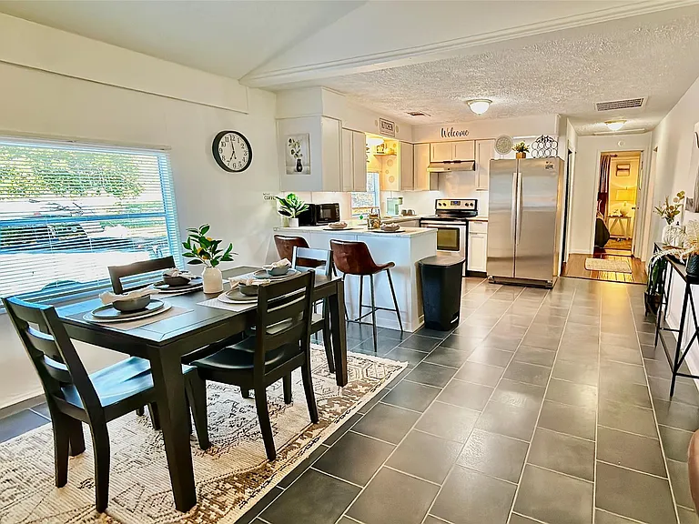 10603 Thomaswood Ln — Photo 9
