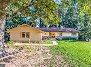 895 Corinth Dr, Jonesboro, GA 30238