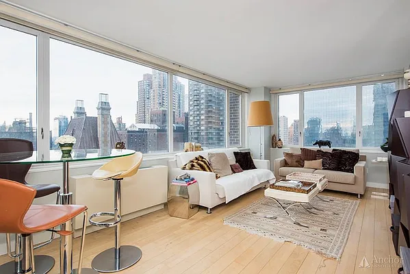 Rented by Anchor Associates | media 1