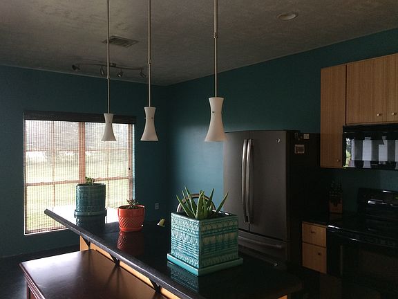 Kitchen/Breakfast Nook