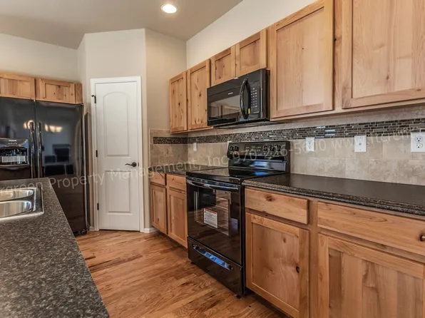570 Lapis Pl, Loveland, CO 80537
