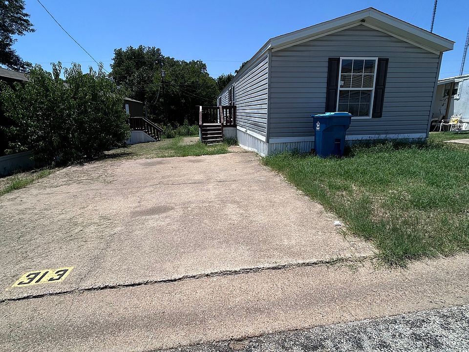 1st image of 318 Hodge Ct