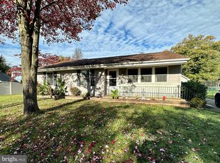 5 Center St, Moorestown, NJ 08057