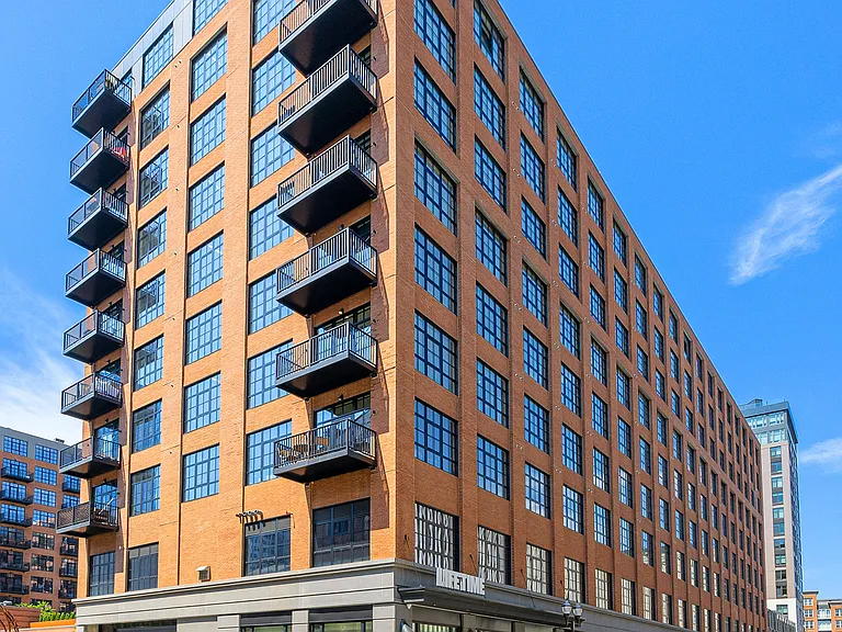 Life Time Living Stamford — Photo 38