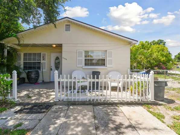 2099 Garden Ln, Bradenton, FL 34205