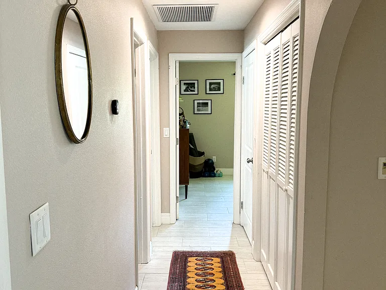 350 Pine Tree Dr — Photo 12