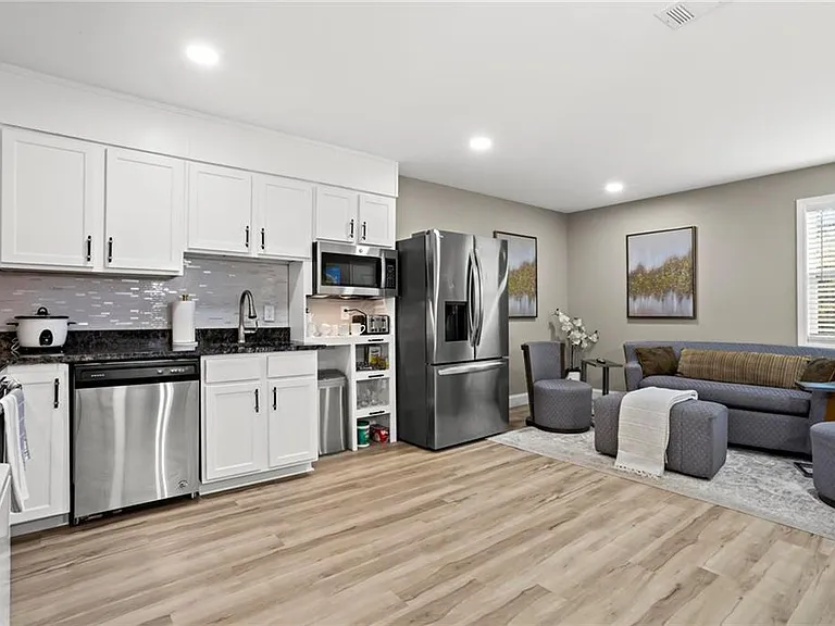 5750 Old Gordon Rd — Photo 9
