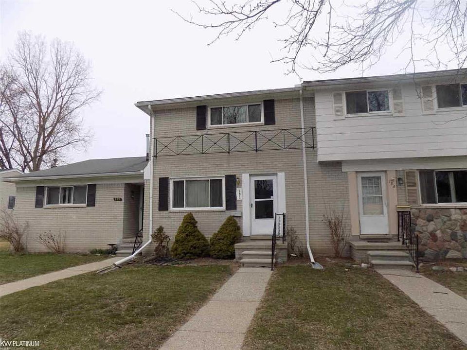 1st image of 131 S Christine Cir