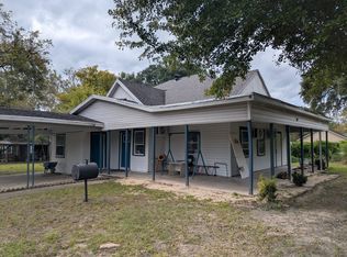 210 S 7th St, Silsbee, TX 77656