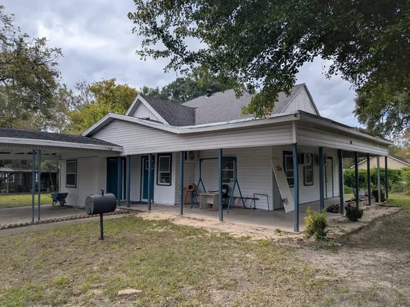 210 S 7th St, Silsbee, TX 77656