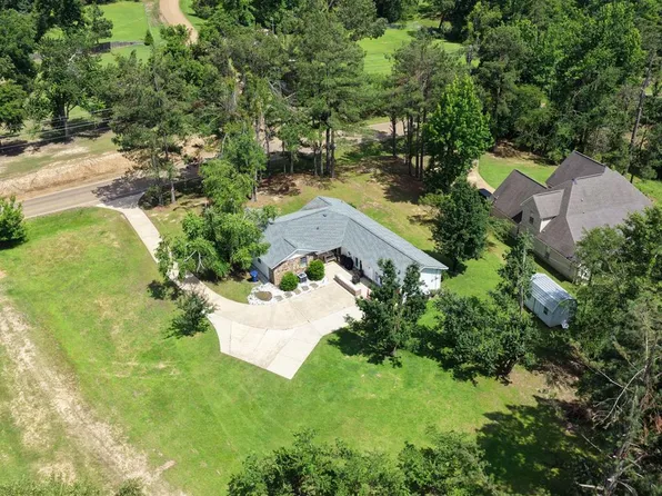 415 Woodland Rd, Batesville, MS 38606