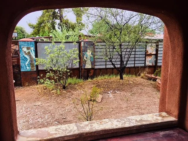 2259 E Blacklidge Dr — Photo 8
