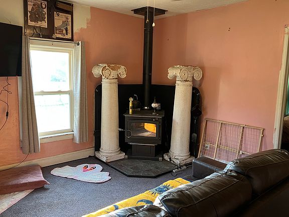 4th image of 2407 W 3rd St