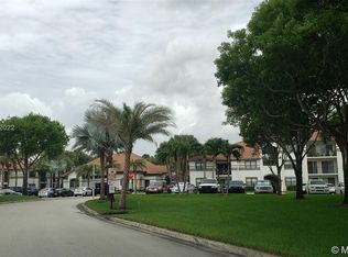 610 S Park Rd #141, Hollywood, FL 33021