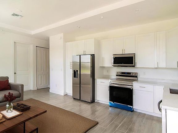 2nd image of 260 Rotonda Blvd W #B