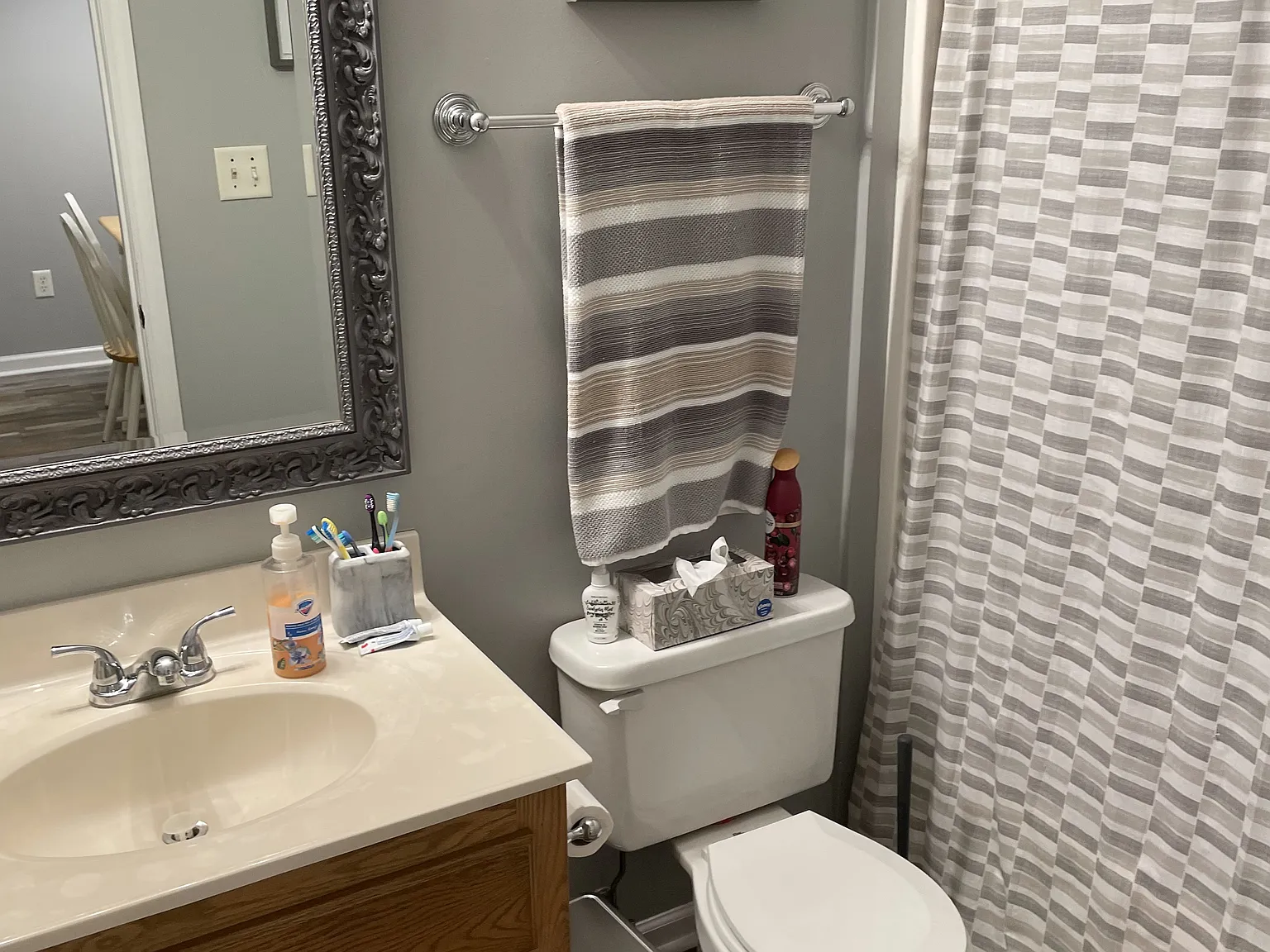 3 bed, 1250 sqft, $1,650 — Photo 2