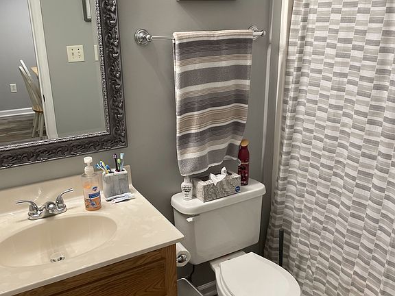 Downstairs full bath