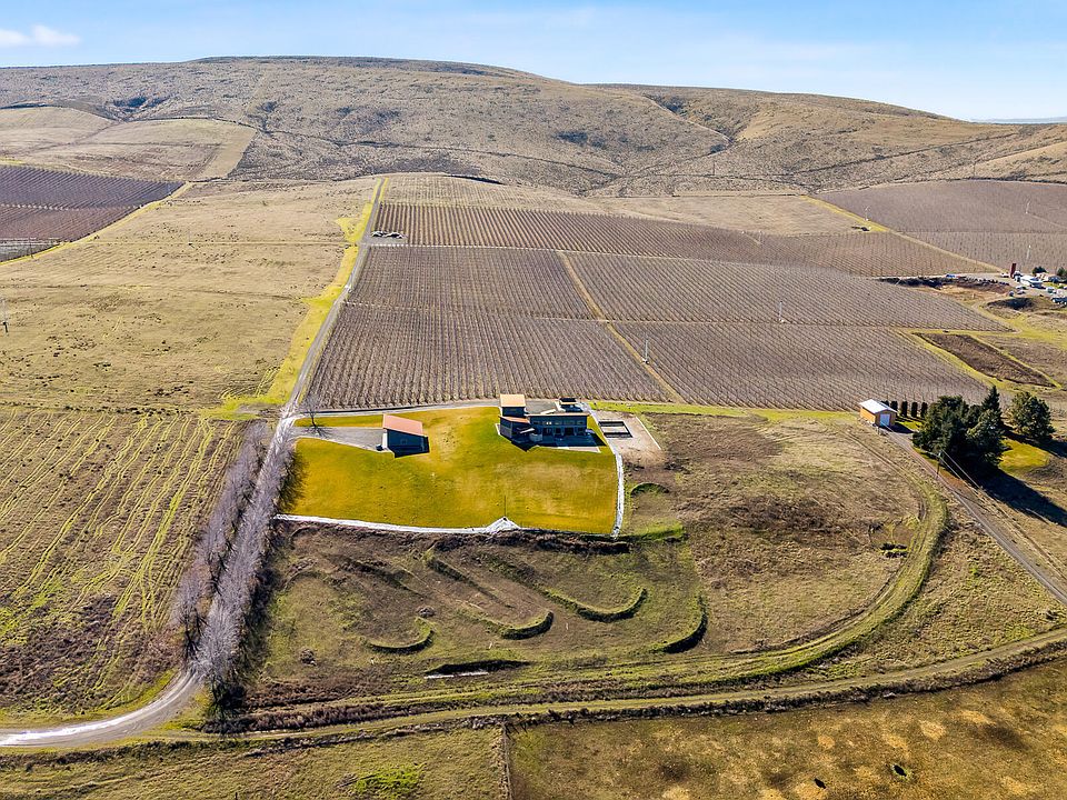 1st image of Nka Desmarais Rd