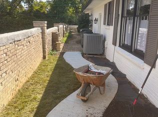 1518 Gaidry Rd, Lexington, KY 40505