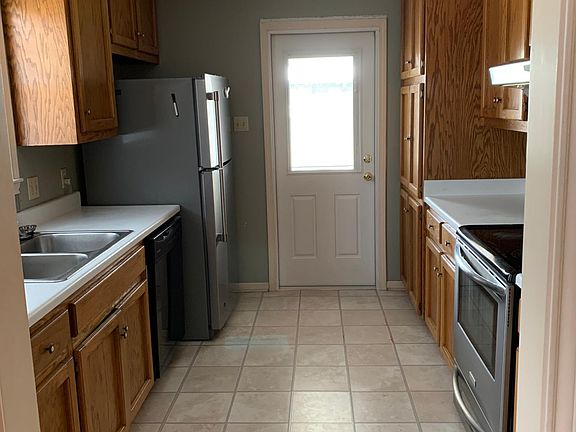 3rd image of 307 N French Quarter Dr