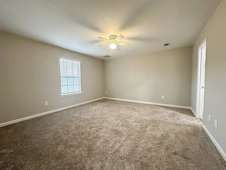 450 Fowler Rd #A — Photo 9
