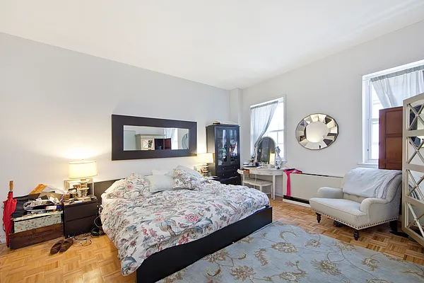 Rented by R New York | media 13