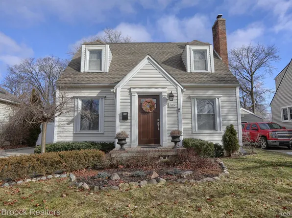3072 Gardner Ave, Berkley, MI 48072