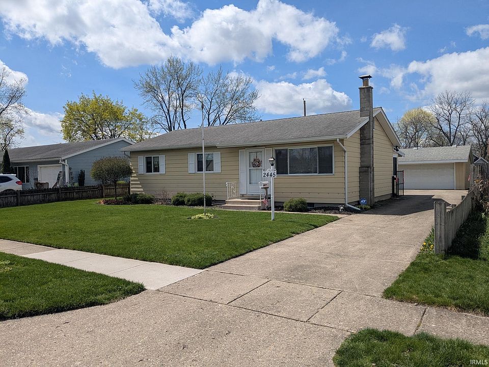 2nd image of 2445 Southdale Dr