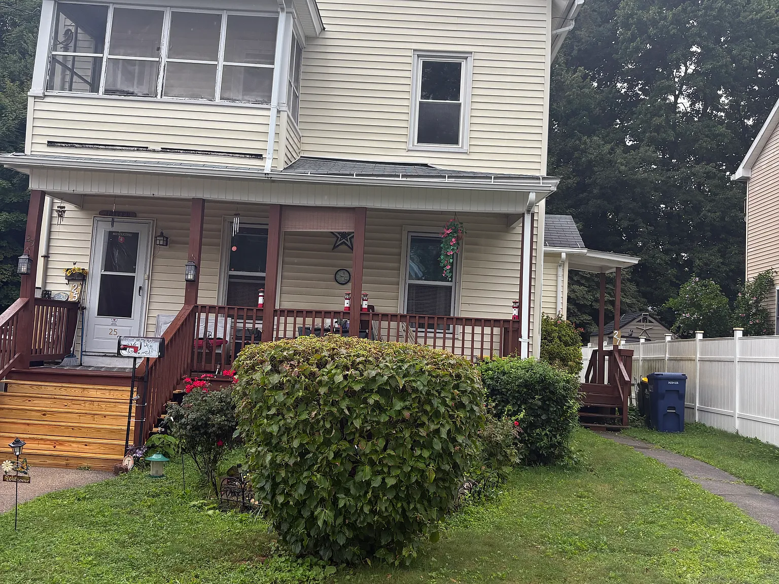 2 bed, 1200 sqft, $1,600 — Photo 1