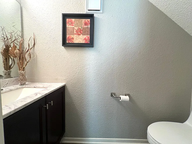 2018 W Rundberg Ln #8B — Photo 10