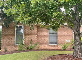109 Casey Ln, Florence, AL 35633