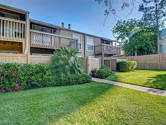 3rd image of 2379 Briarwest Blvd Unit 10