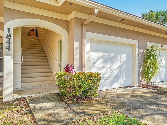 3rd image of 1844 Sandhill Crane Drive #D2