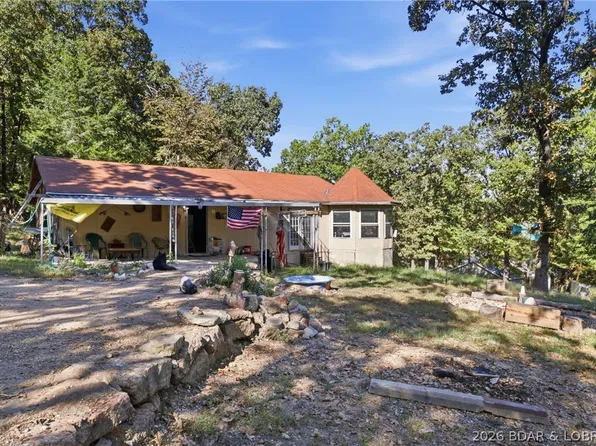 621 Sportsmans Lodge Cir, Sunrise Beach, MO 65079