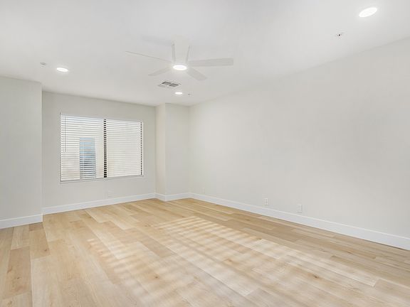 3rd image of 8793 W Maryland Ave