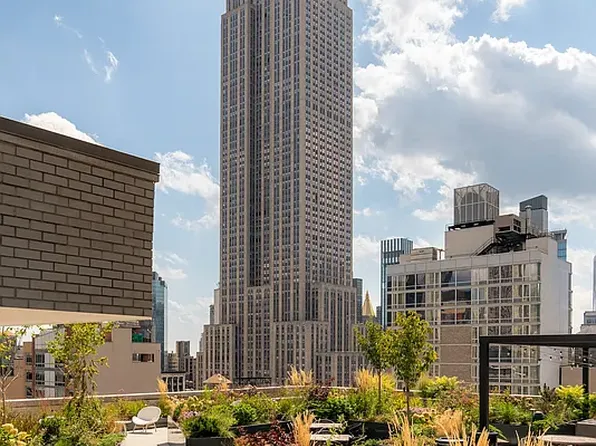 70 West 37th Street image 9 of 28