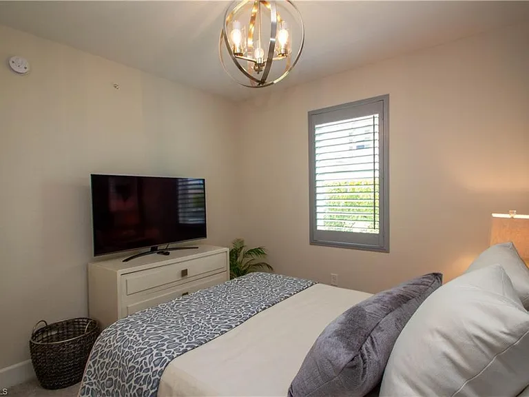 172 Indies Dr E #8-102 — Photo 25