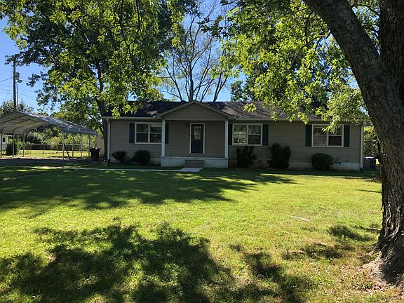 106 Hillcrest Drive - large private lot