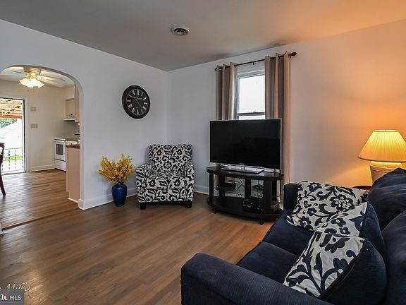 4th image of 104 Wellham Ave NW