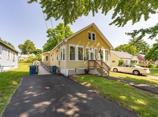 17 Oak St, West Springfield, MA 01089