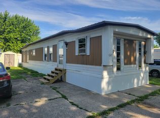 353 W Monroe St #C3, Monticello, IL 61856