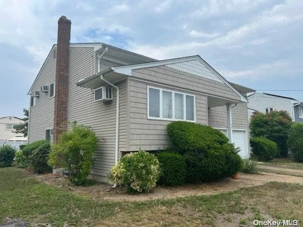 965 Mildred Drive, Baldwin, NY 11510