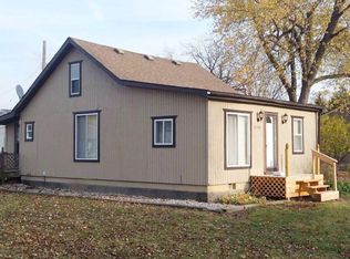 4394 3rd St, Newport, MI 48166