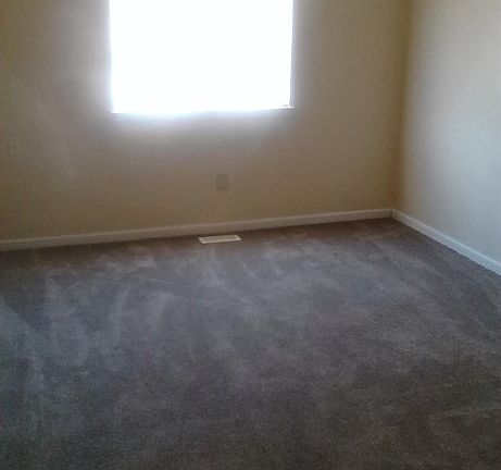3rd image of 15592 Dupage Blvd #98