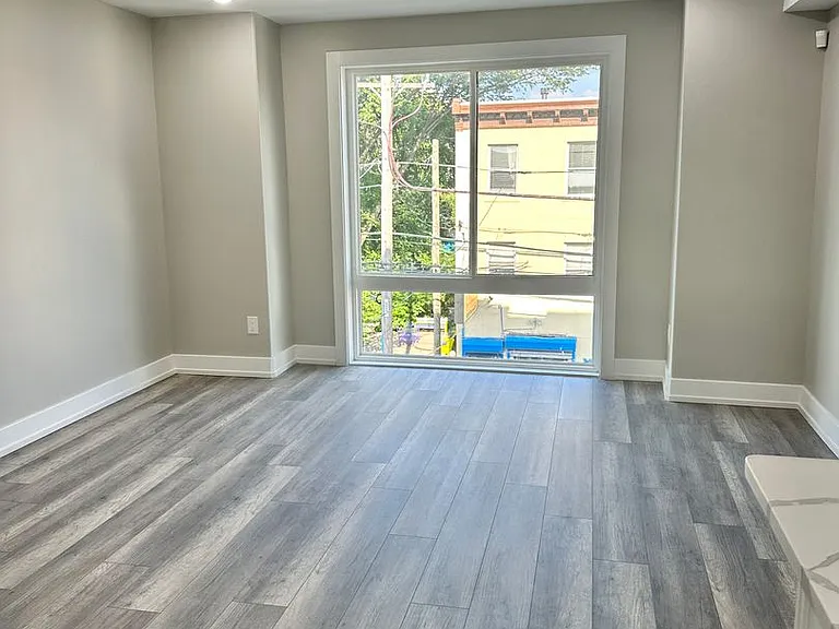 2240 N 2nd St — Photo 3