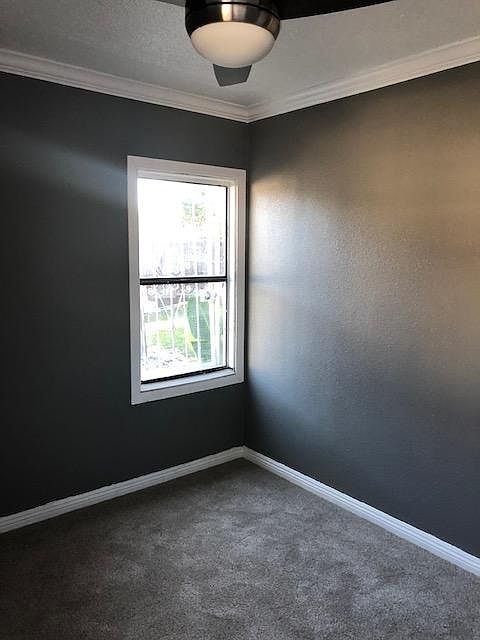 2nd image of 542 W Palm St