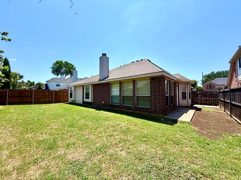 4308 Linda Kay Ln — Photo 33