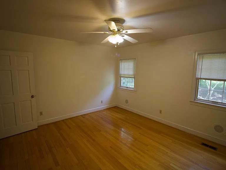 1502 Electric Rd SW — Photo 21